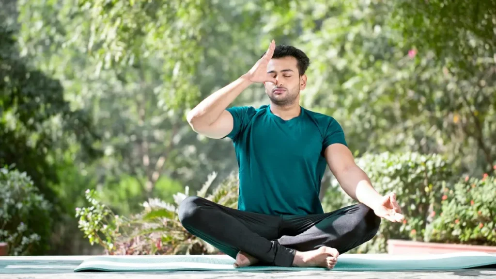 6 Técnicas de Respiração (Pranayama) para Reduzir Ansiedade e Treinar Melhor